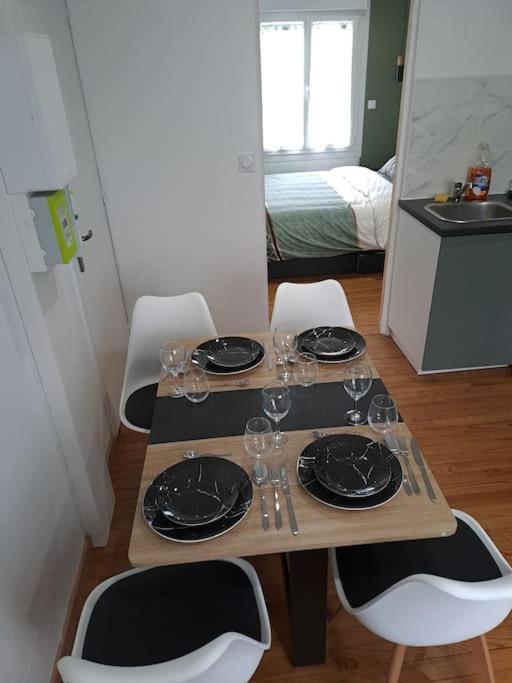 T2 Jacky Ic. /Moto / Circuit 24H / Oasis /Antares Appartement Le Mans Buitenkant foto
